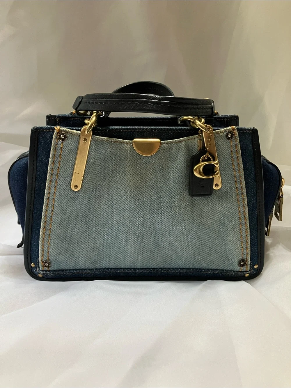 Dreamer 21 in Colorblock Denim